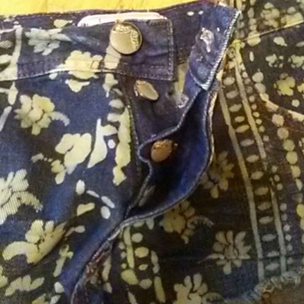 Free People Distressed Denim Jean Shorts - Picture 5 of 6